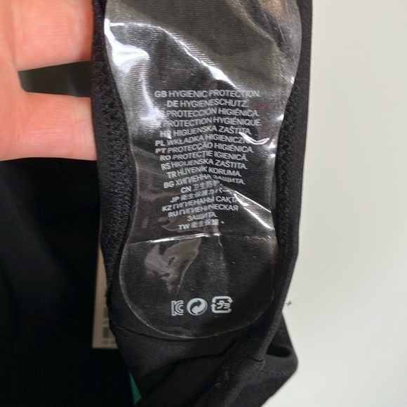 NWT H&M Black Cut Out One Piece Swimsuit - Picture 3 of 7